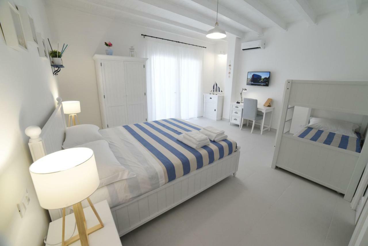Latino Rent Room B&B Vista Mare Порто Чезарео Екстериор снимка