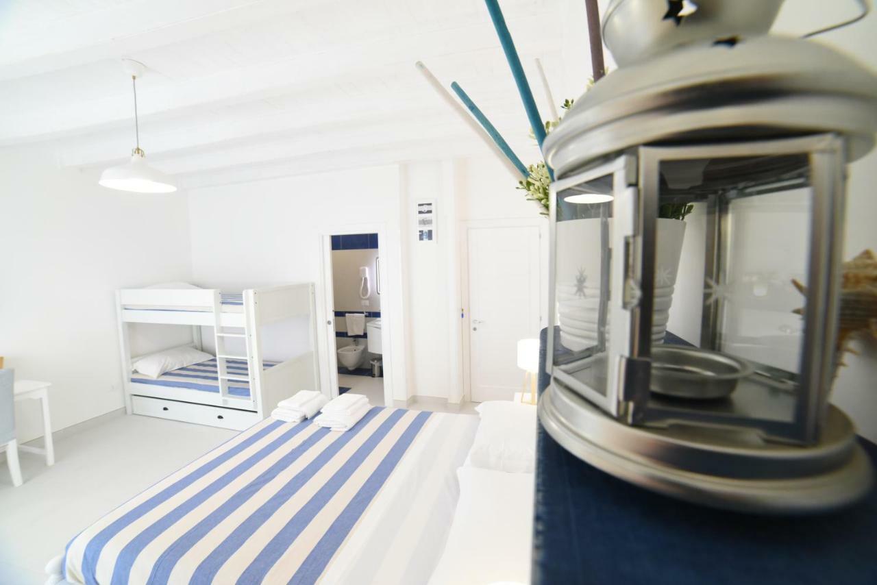 Latino Rent Room B&B Vista Mare Порто Чезарео Екстериор снимка