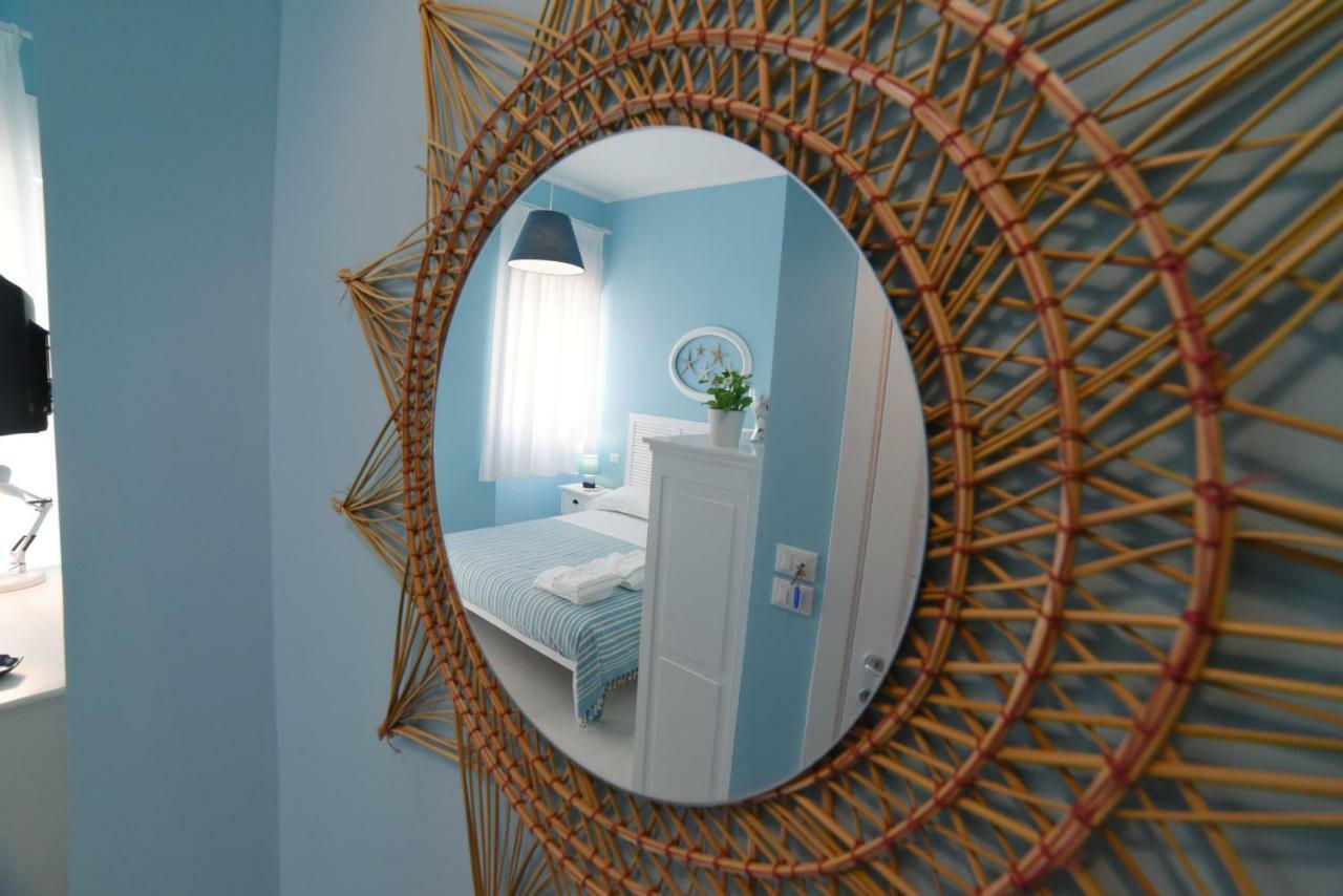Latino Rent Room B&B Vista Mare Порто Чезарео Екстериор снимка