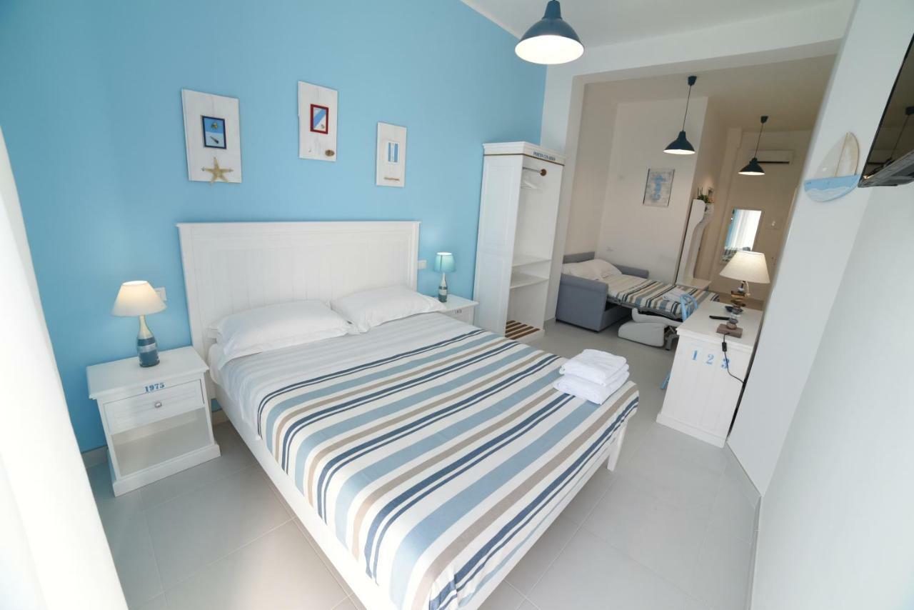 Latino Rent Room B&B Vista Mare Порто Чезарео Екстериор снимка